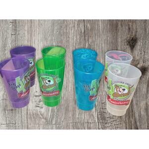 Vintage Hanna Barbera plastic tumblers . Set of 8